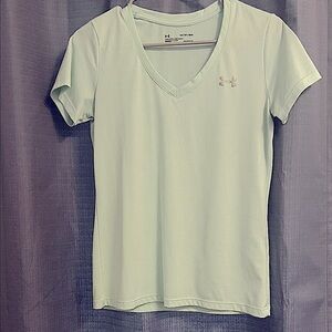 Under Armour Women's Mint Green V-Neck Tee